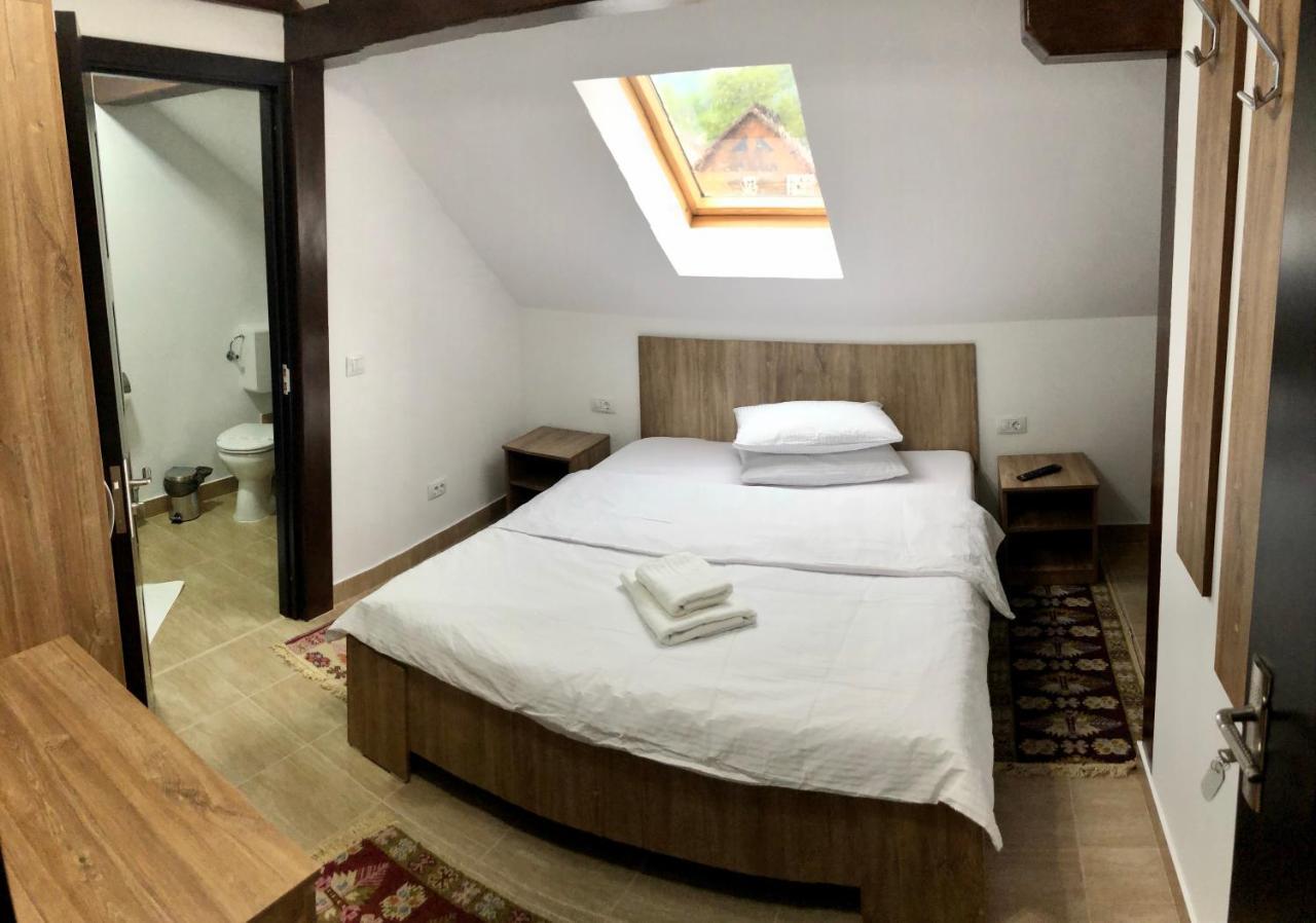 Vila Fan Confort Vişeu de Sus Esterno foto
