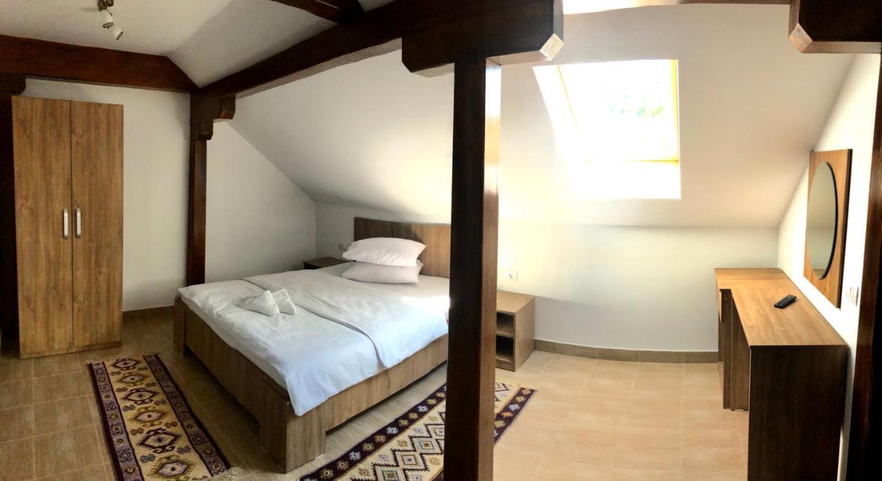 Vila Fan Confort Vişeu de Sus Esterno foto
