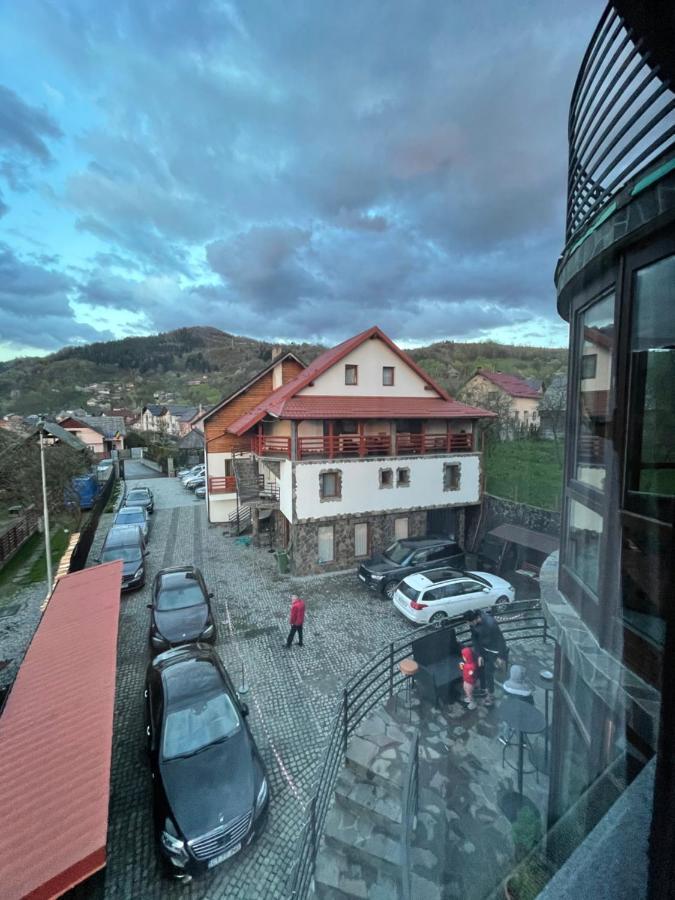Vila Fan Confort Vişeu de Sus Esterno foto